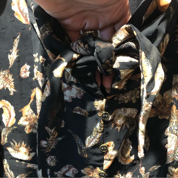 Walter Baker Sophia almost maxi dress black floral and tan lined tie front 4 - Picture 6 of 14